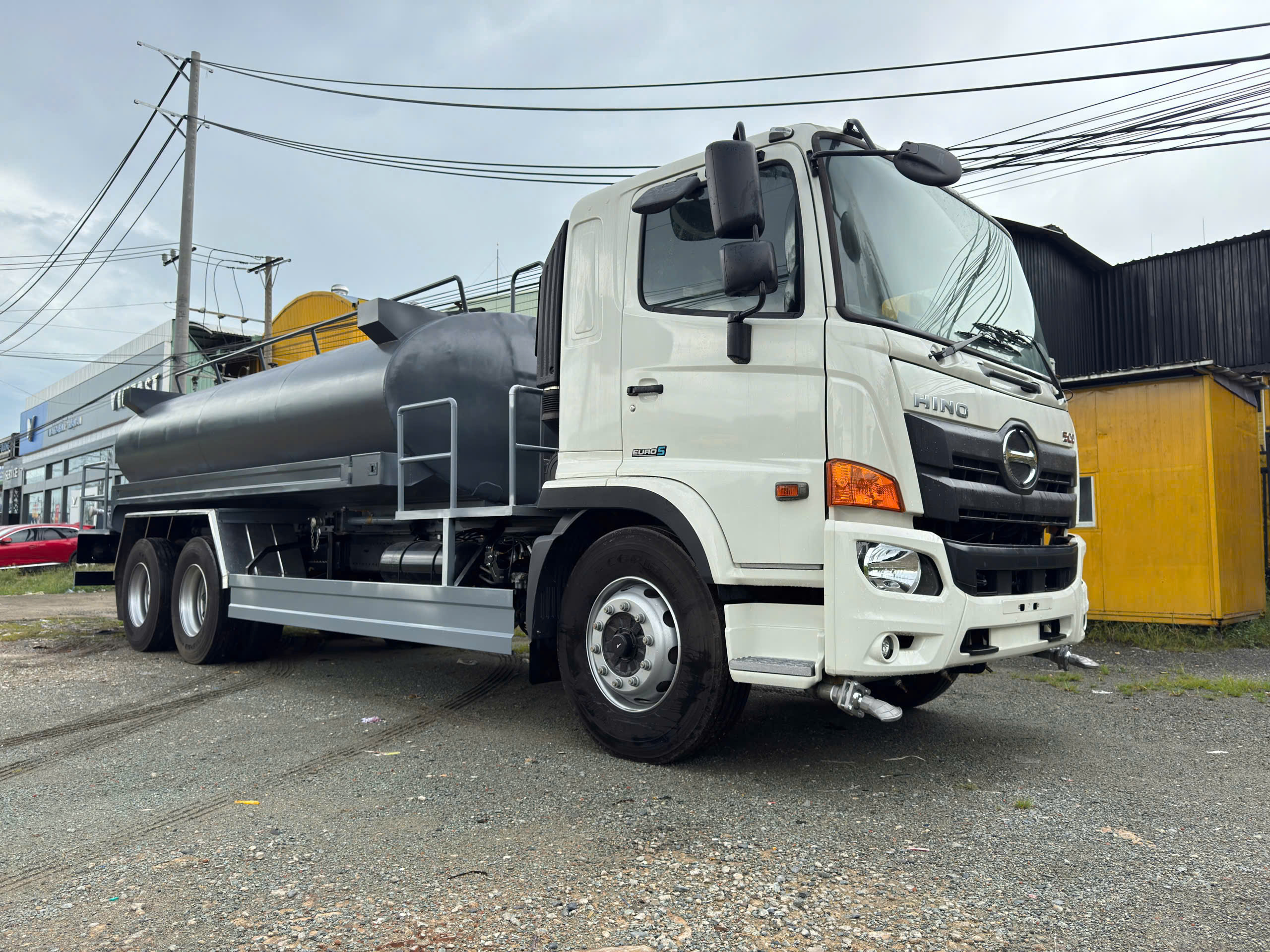 z7606213743990_7dd497f5938234188d1ca0d22bd43e77